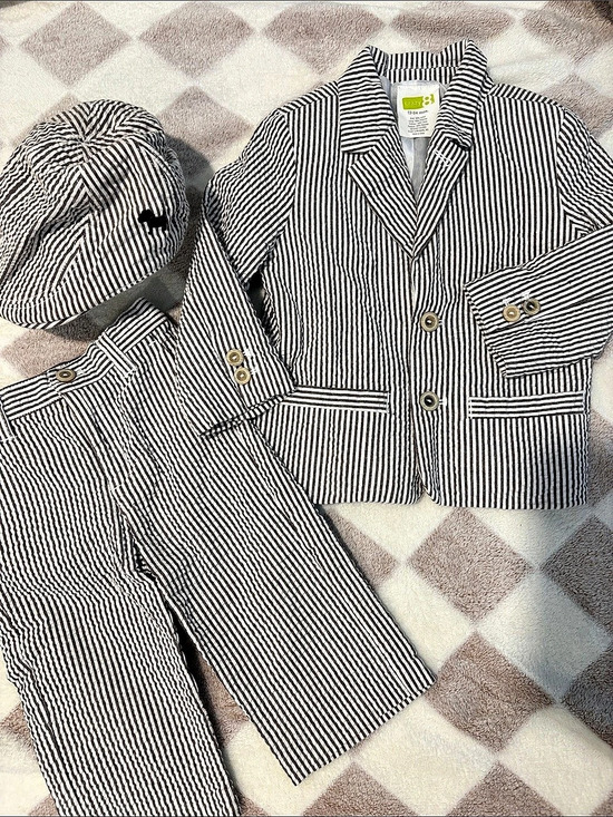 Crazy 8 Other - crazy 8 seersucker Striped Set Size 12-24M Like New